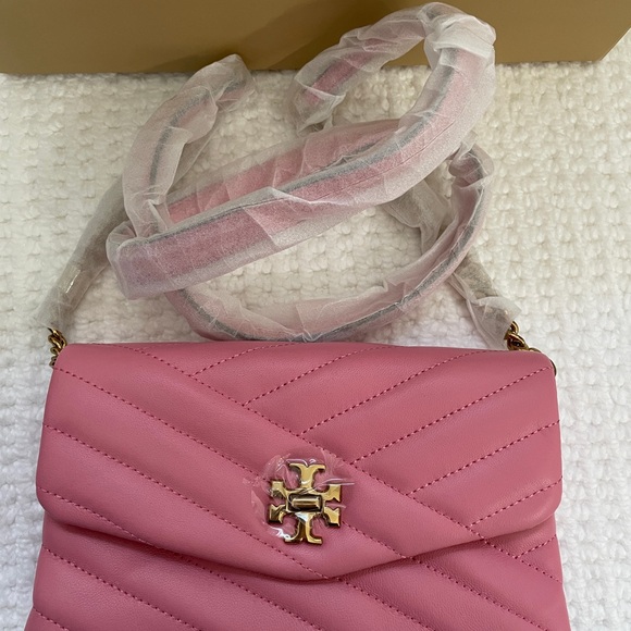 New Tory Burch handbag Kira Chevron chain wallet bag - Picture 3 of 11